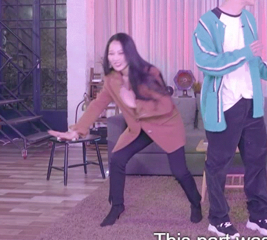 로봇춤인지 유닛안무인지 모르겠는 방금자 브이앱 | 인스티즈