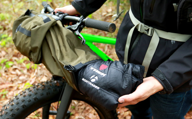 【美品】FAIRWEATHER ハンドルバーバッグ　ブラック FAIRWEATHER】 ROAD BAR BAG (X-PAC/BLACK) | Humhumhug Online Shop