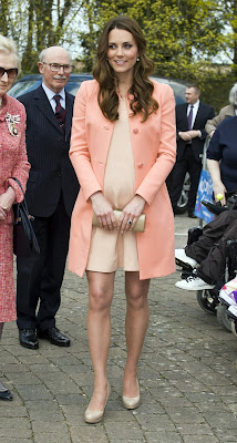 Kate+Middleton+in+Peach - Convidadas grávidas
