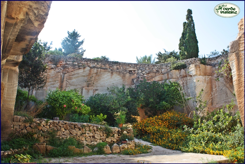 Il Giardino Dell Impossibile E La Pietra Che Canta