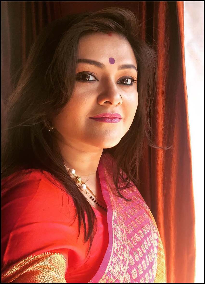 Aye Tobe Sohochori Star Jalsha Serial Actress Koneenica Banerjee