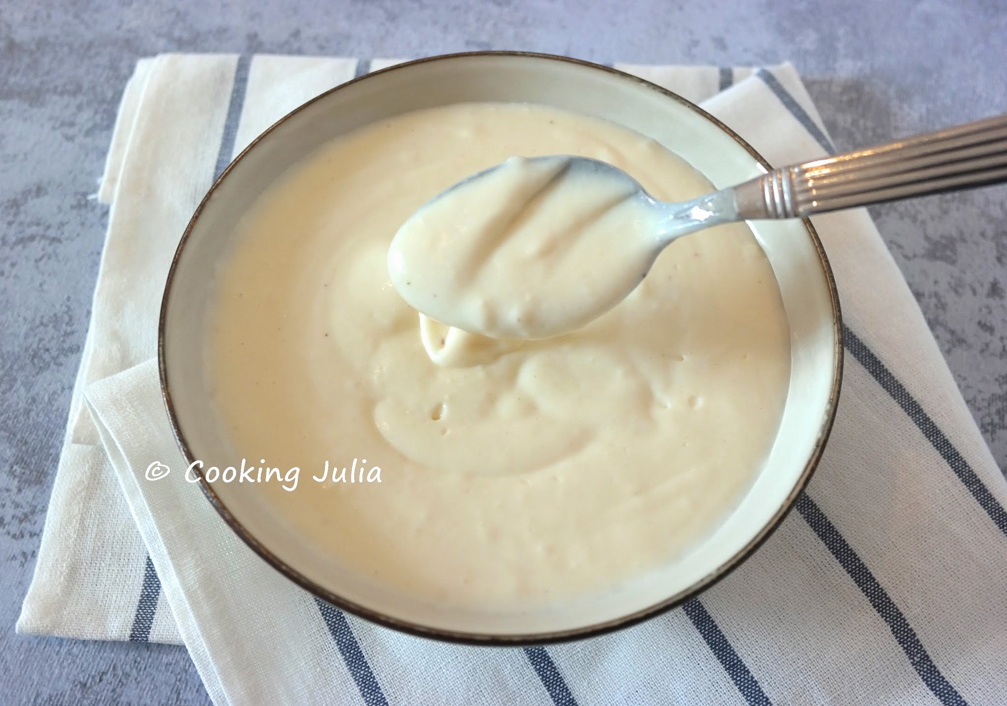 COOKING JULIA SAUCE BÉCHAMEL AU MICROONDES