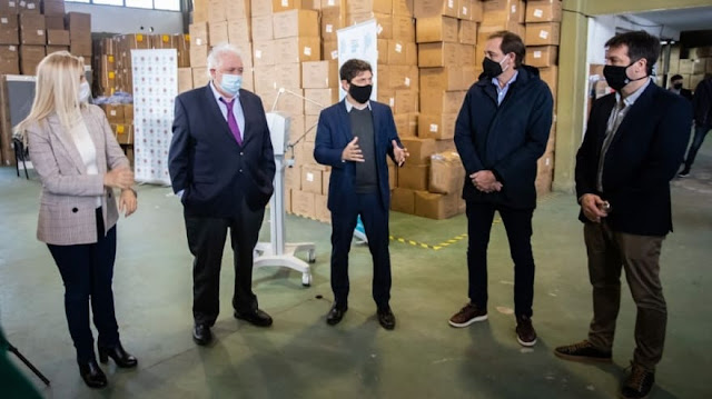 Entrega de respiradores Más de 200 respiradores fueron destinados a hospitales municipales y provinciales de 44 distritos.