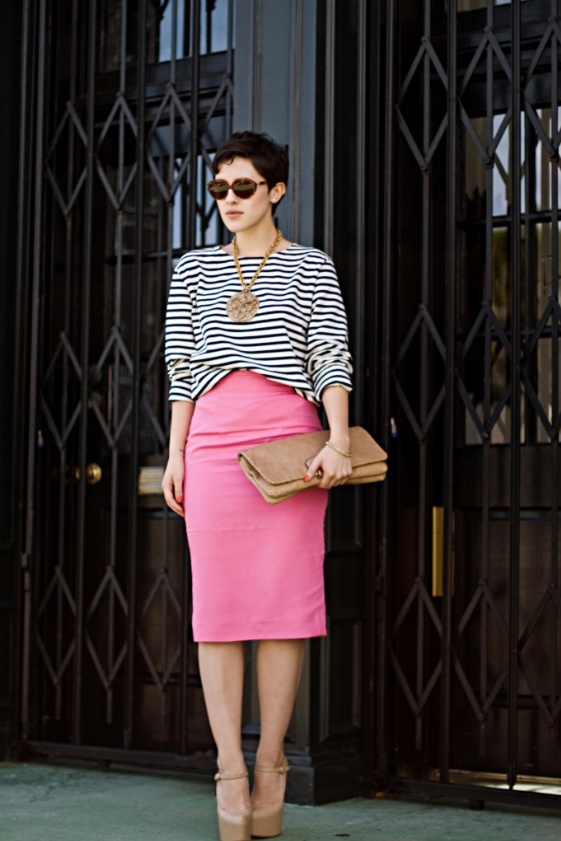 Lost On Madison Avenue Hot pink pencil skirt