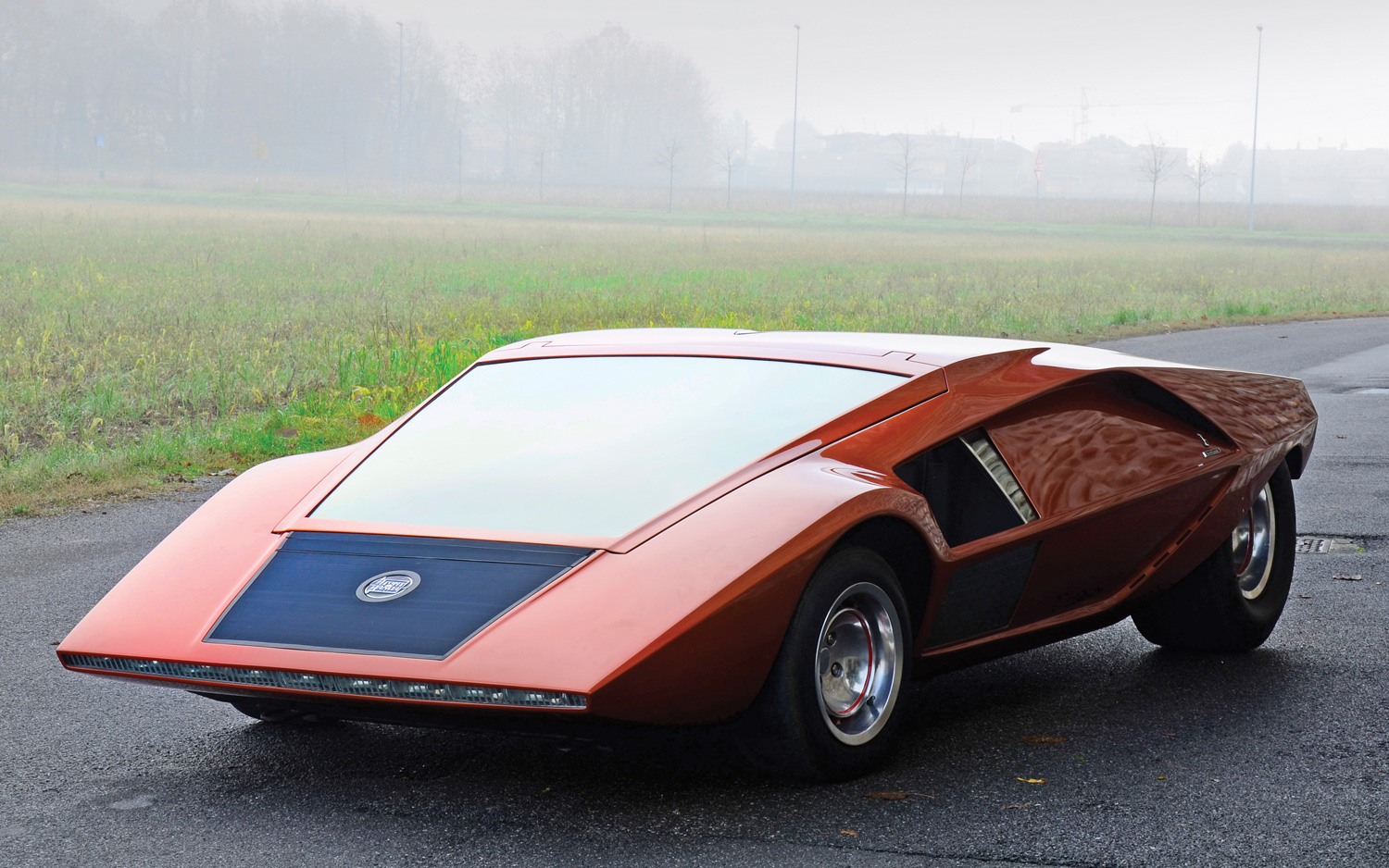 Машина Lancia Stratos