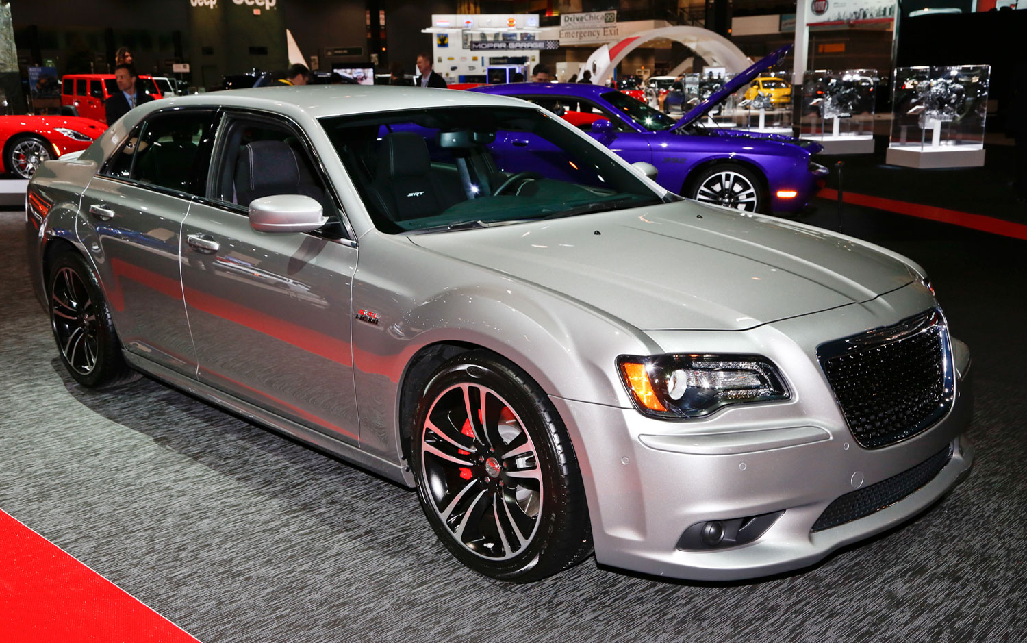 difference-between-chrysler-300-dodge-charger