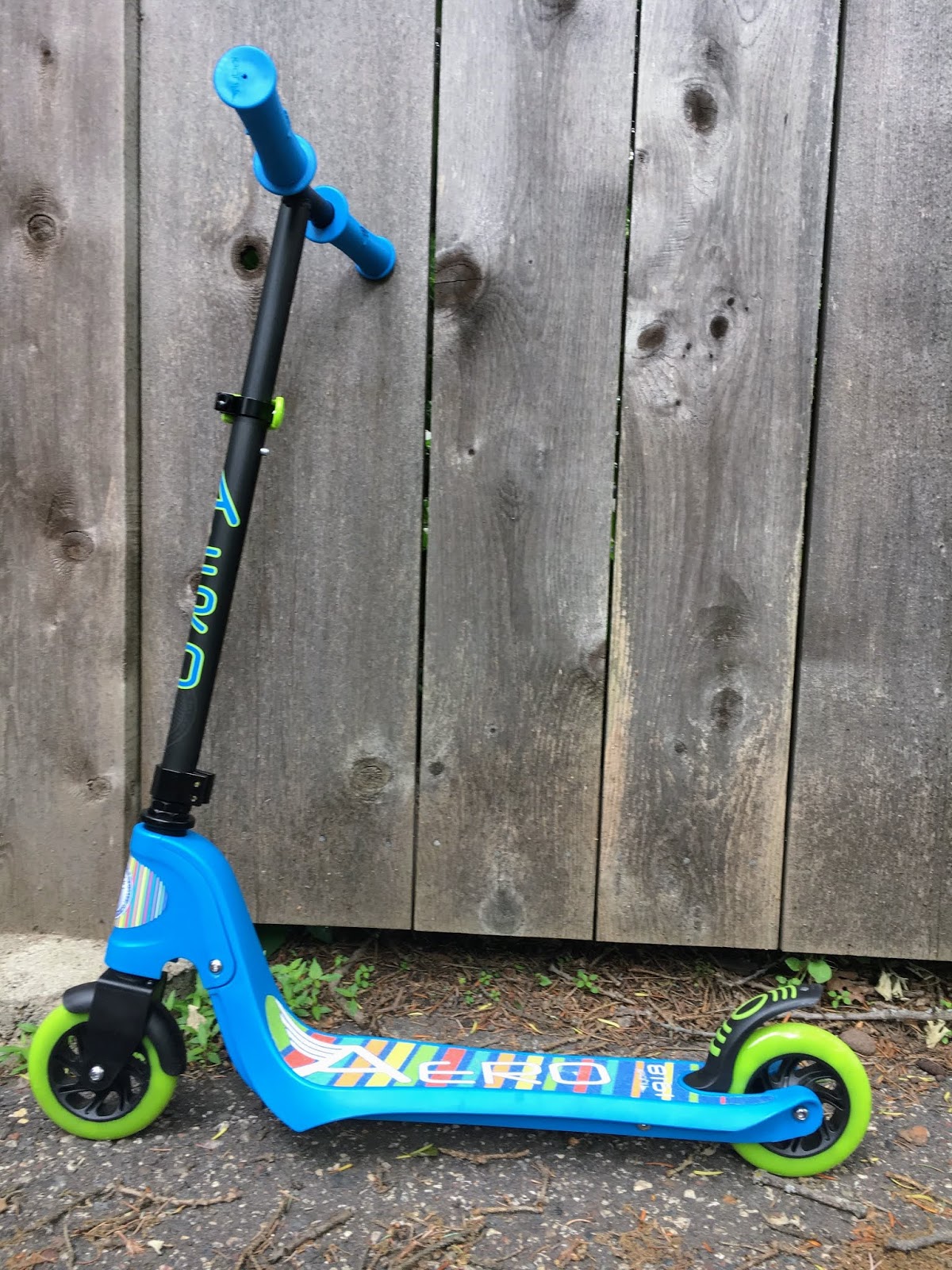 #Giveaway The Aero Scooter by Flybar: A Sweet Ride