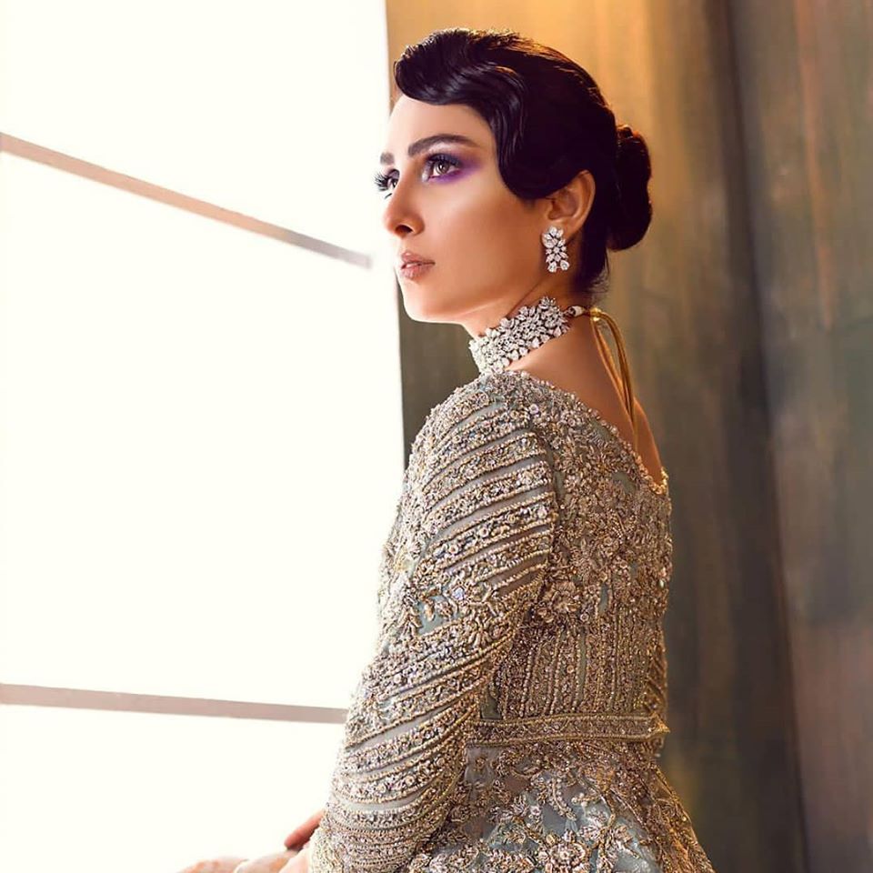 Ayeza Khan Giving Stunning Bridal Goals in her Latest Photoshoot Ayeza Khan Giving Stunning Bridal Goals in her Latest Photoshoot