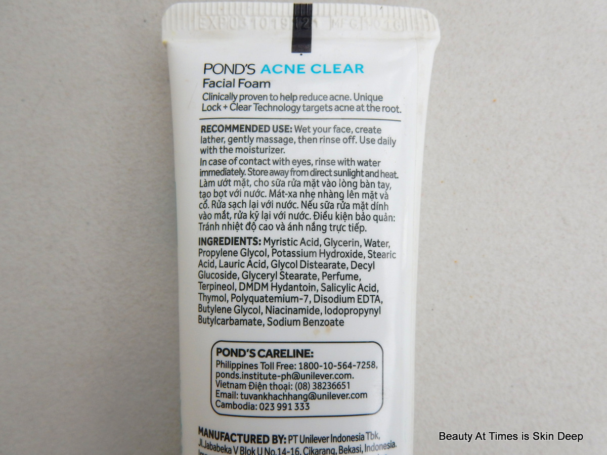 Pond's Acne Clear AntiAcne Facial Foam