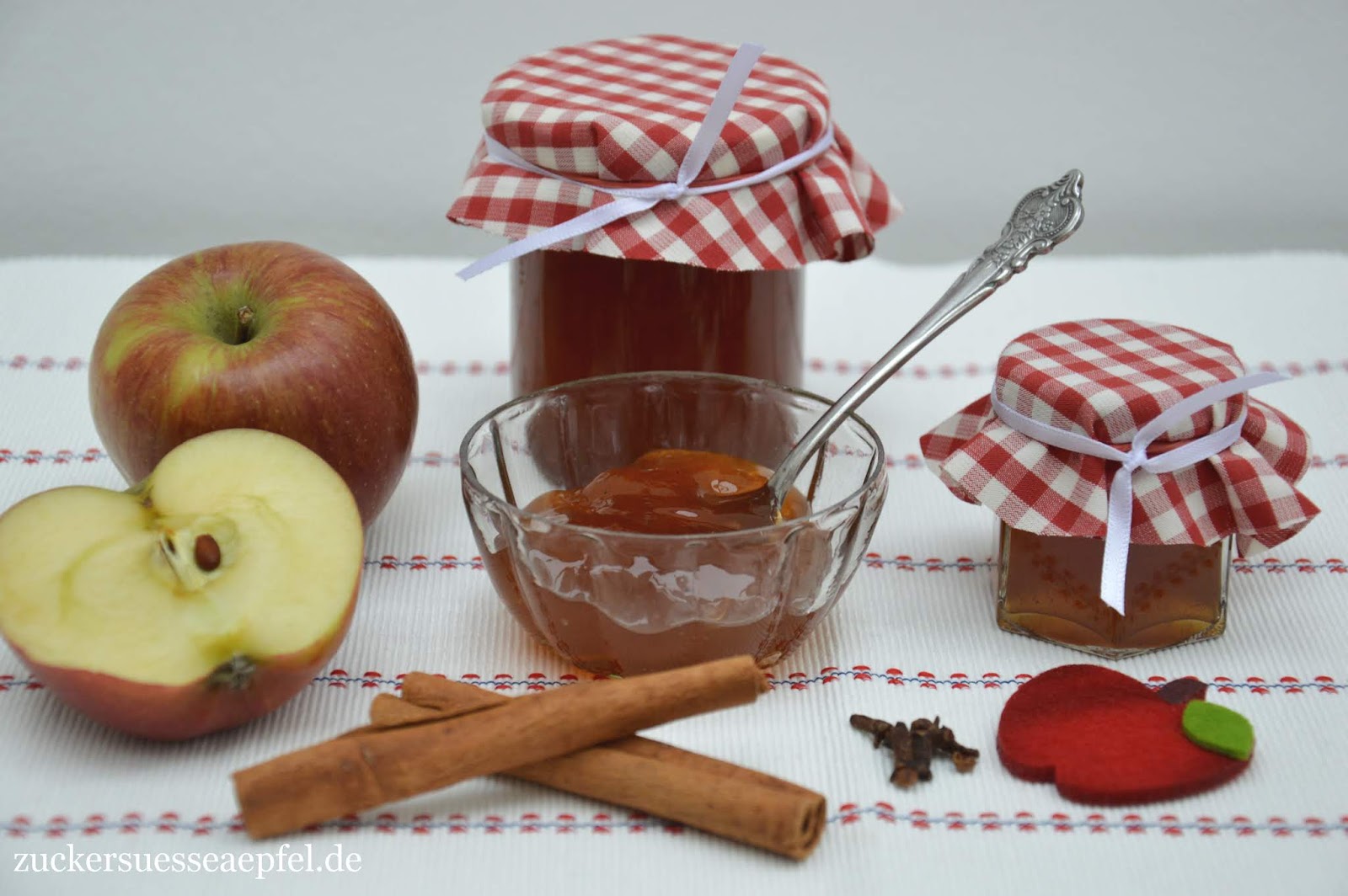 Ein Rezept für ein leckeres Advents-Apfel Gelee | ♥ Zuckersüße Äpfel ...