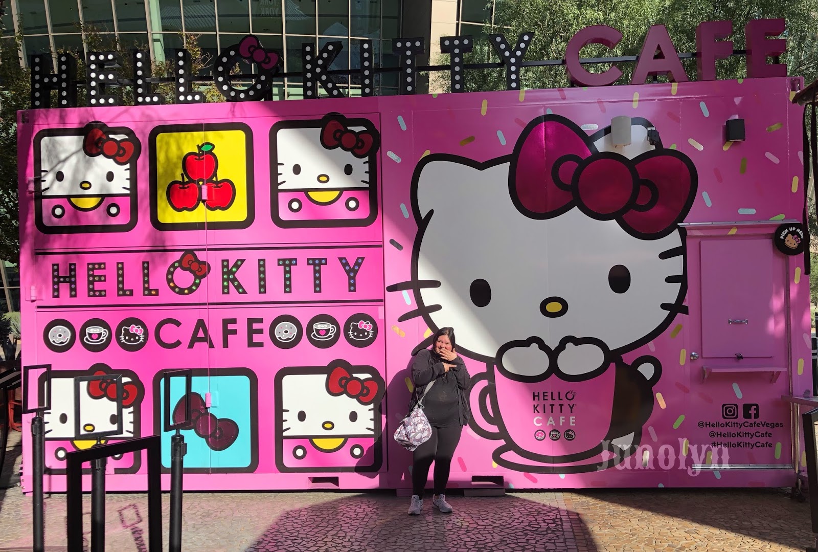 Hello Kitty Cafe Las Vegas - Sweet times at Hello Kitty Cafe