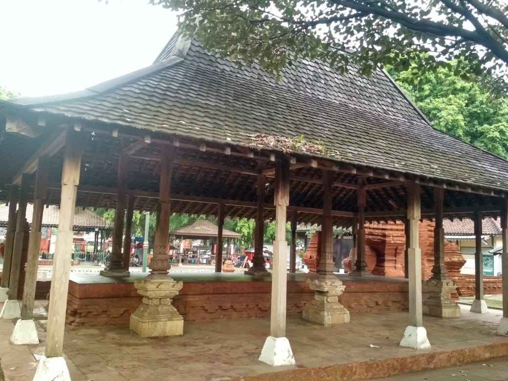 SITI INGGIL | Keraton Kasepuhan Cirebon