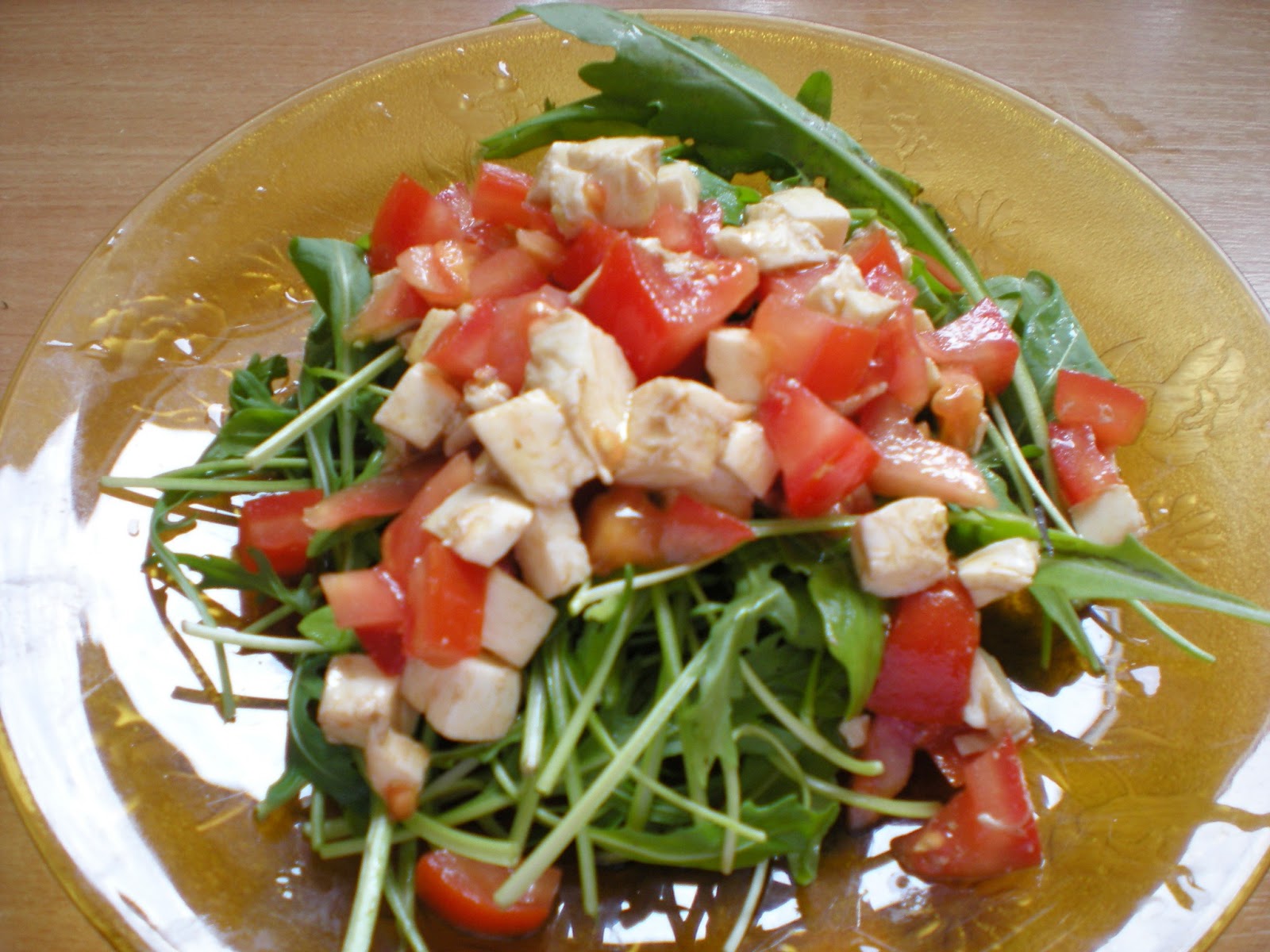 LusseLilli: Rucola-Tomate-Mozzarella-Salat