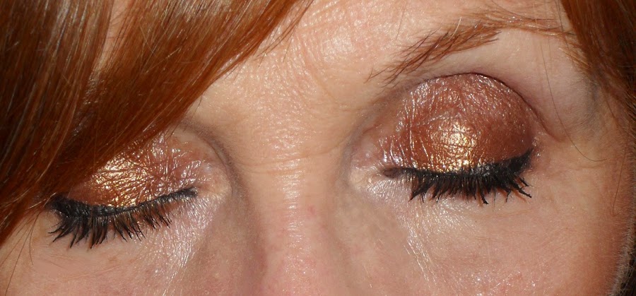 Imagen Ojos cerrados longlasting 5 con Golden