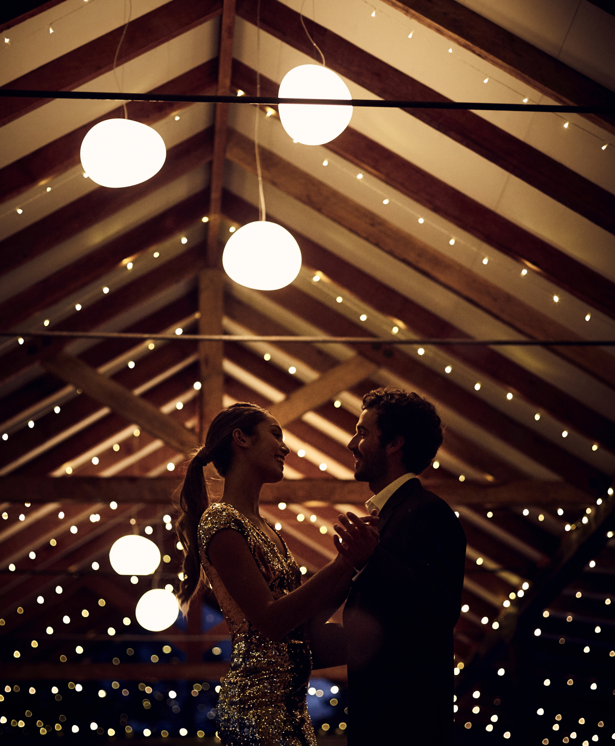 TO THE AISLE AUSTRALIA | ASIA UPWARD PHOTOGRAPHY MACHINERY SHED BLUE MOUNTAINS STYLED WEDDING SHOOT