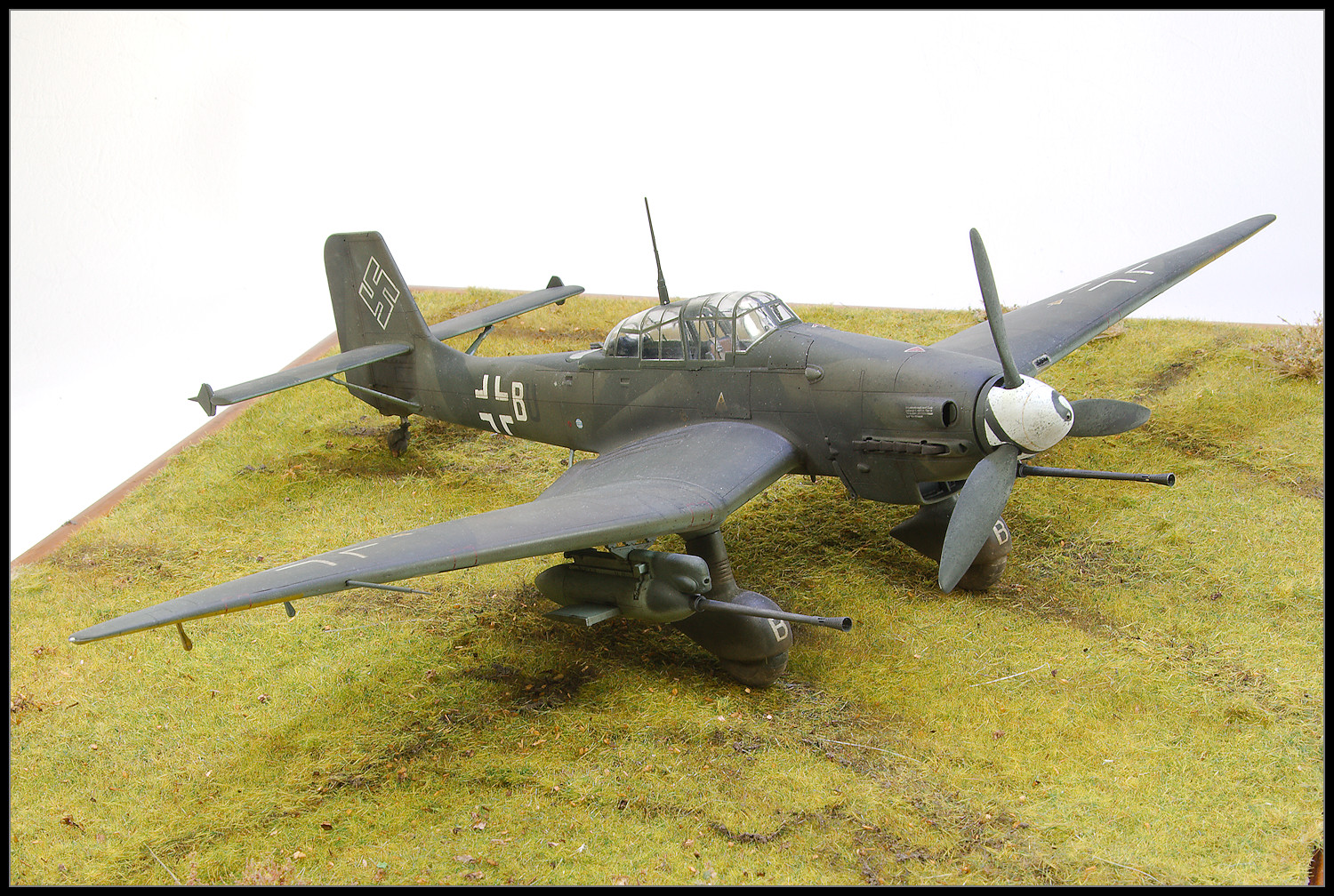 Kit Accessoires Photo-découpés Eduard FE324 - Détails Pour Maquette Ju 87G-2 Stuka 1/48 Hasegawa