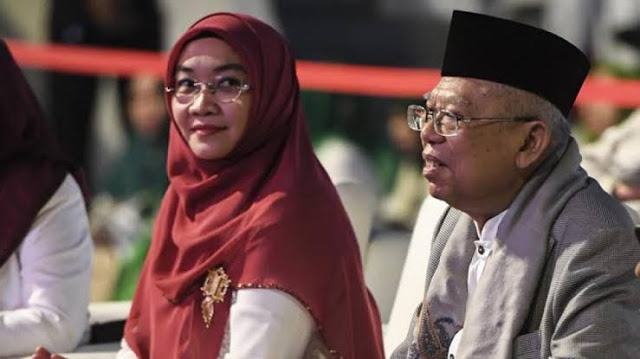Momen Jokowi Lupa Sapa Wapres, Maruf Amin : Saya Suka Lupa Sapa Istri Jika Tegang Momen Jokowi Lupa Sapa Wapres, Maruf Amin : Saya Suka Lupa Sapa Istri Jika Tegang