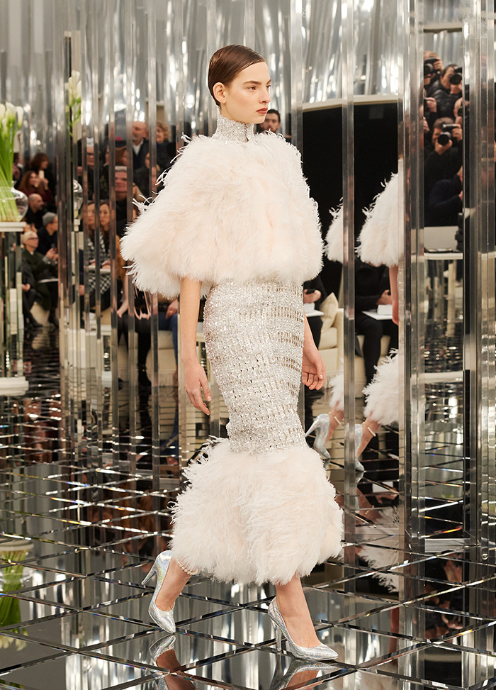 DESIGN and ART MAGAZINE: Chanel Haute Couture Hits New Heights in Paris