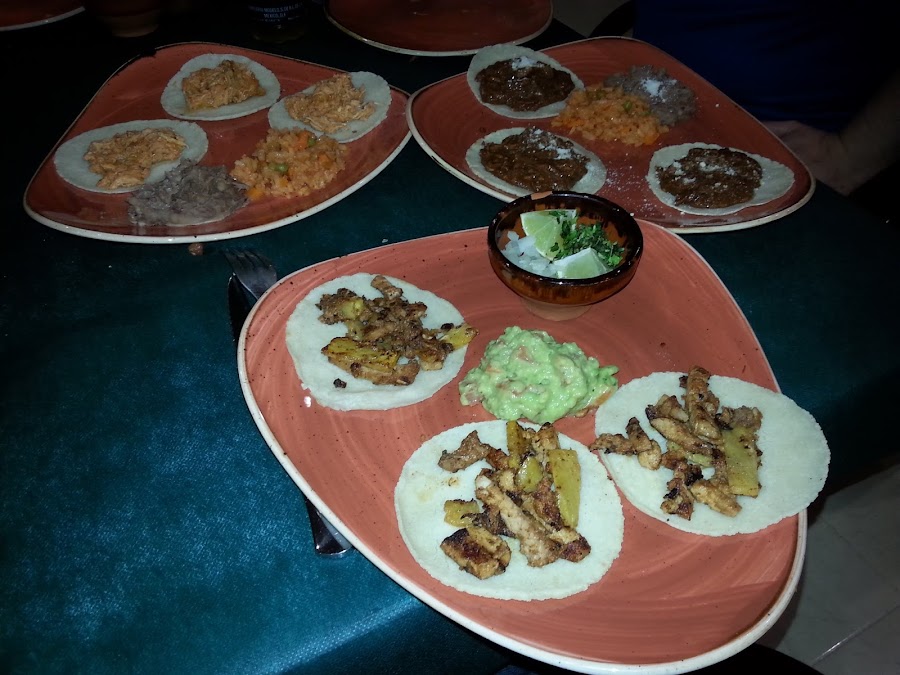 RESTAURANTE MEXICANO LAS CHAMACONAS (LEÓN)