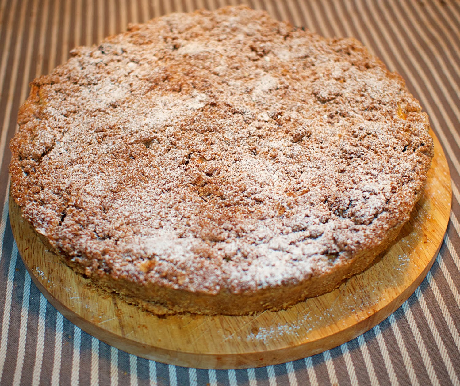 Die Grashüpferinnen: Unser Lieblings-Apfelkuchen Die Grashüpferinnen: Unser Lieblings-Apfelkuchen