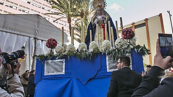 El Obispado disuelve una hermandad de Semana Santa de Alicante El Obispado disuelve una hermandad de Semana Santa de Alicante