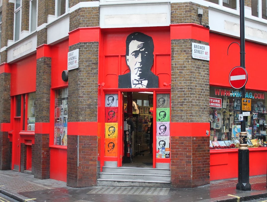 vintage-magazine-shop-in-soho-london