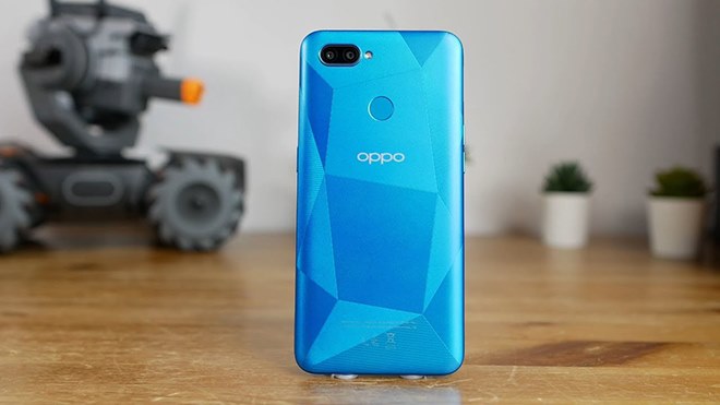 Có trong tay dưới 3 triệu, mua điện thoại nào bền, pin “trâu“? 3 Co trong tay duoi 3 trieu mua dien thoai nao ben pin oppo a12 1629564317 486 width660height371