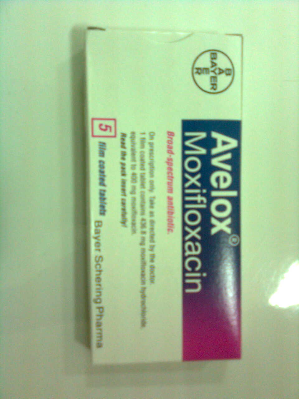 Avelox 400 mg Tablet ~ CATUR YAN PUTRA