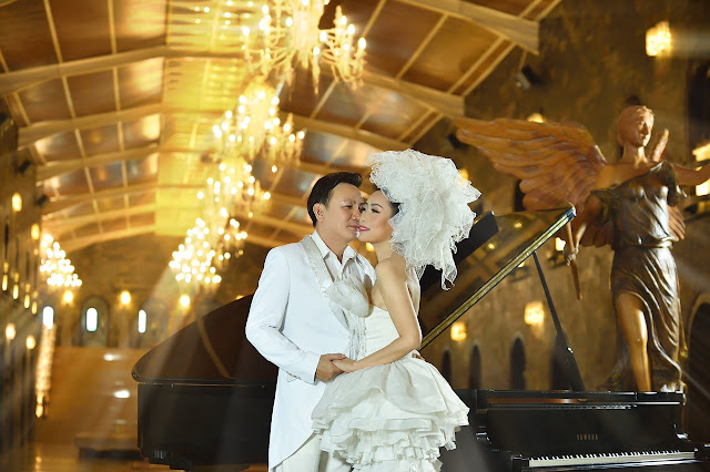 Xã hội - NSƯT Trịnh Kim Chi cùng ông xã tung bộ ảnh kỉ niệm 20 năm ngày cưới (Hình 4).