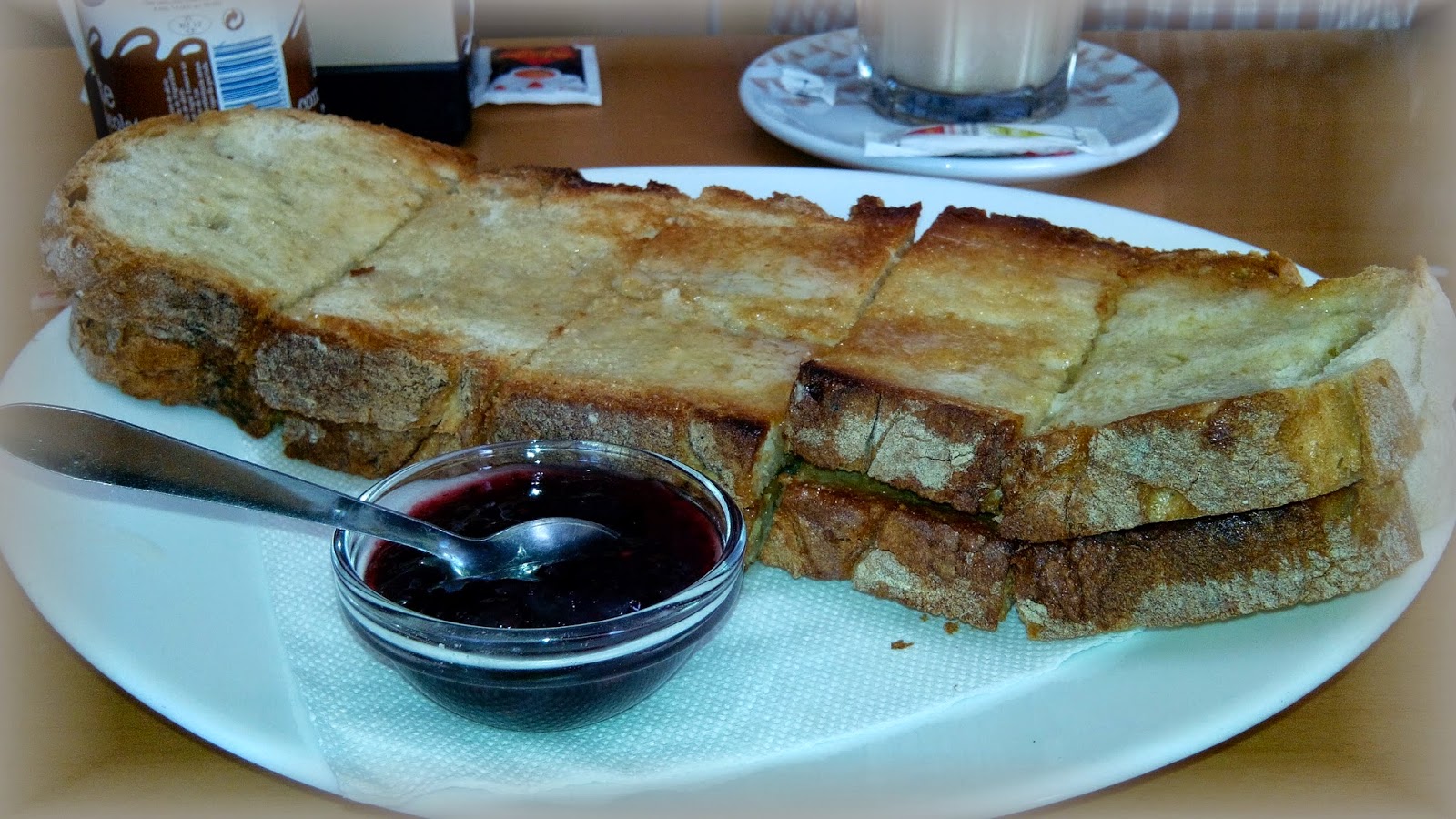 Mamma Mia Café, Fernão Ferro