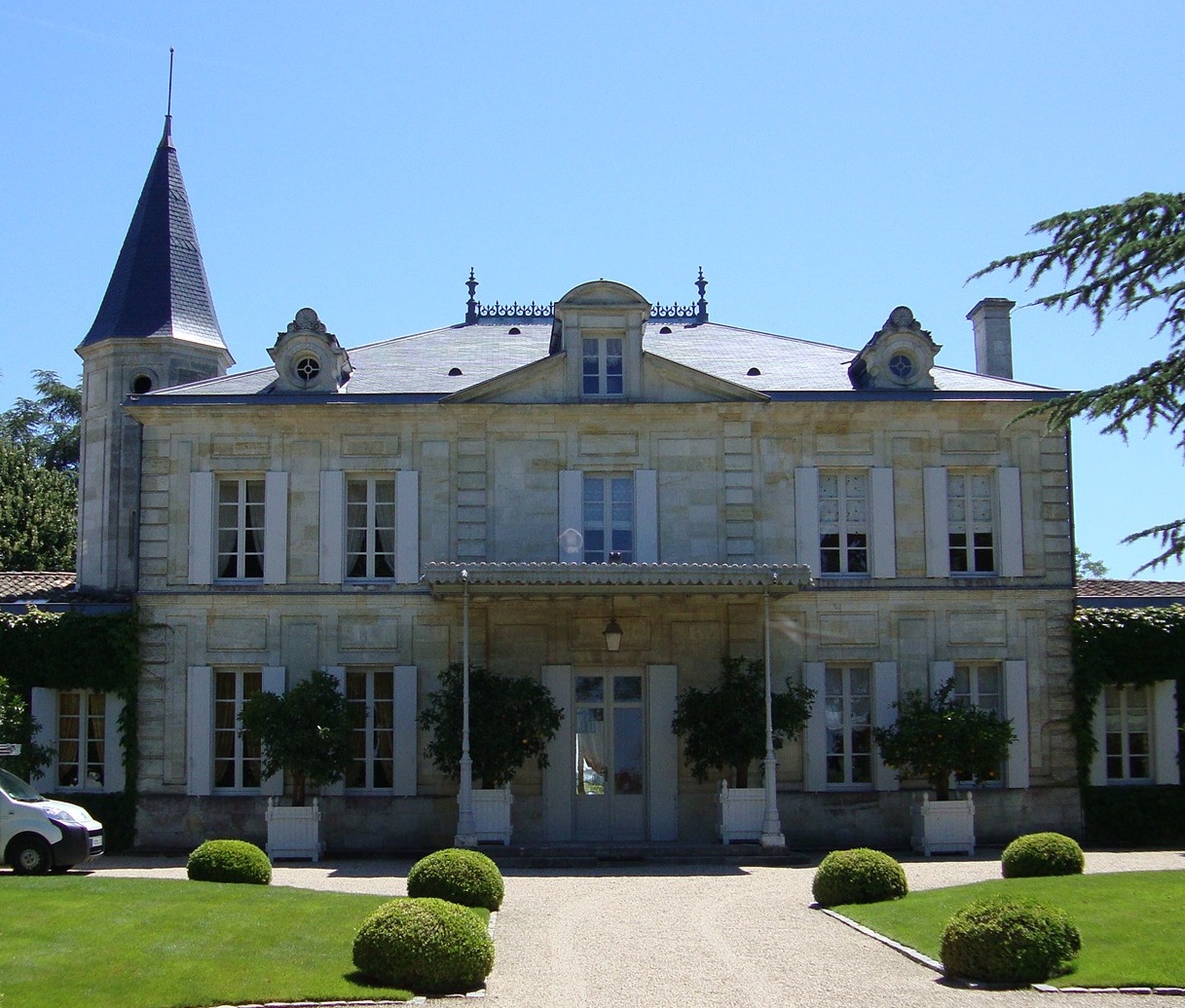 chateau ausone visit