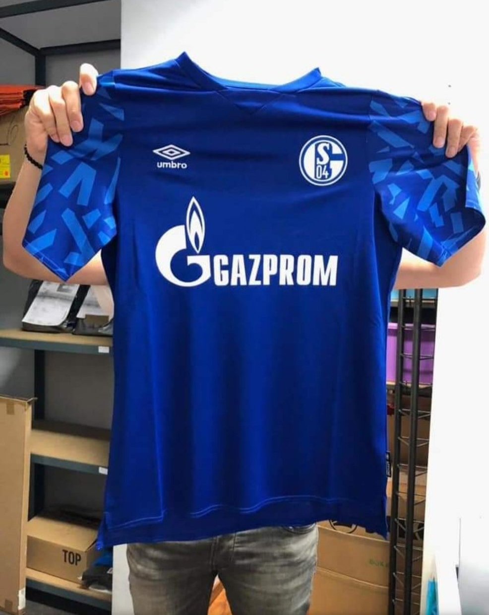 Schalke_19_20_Home_Shirt_Leaked.jpg
