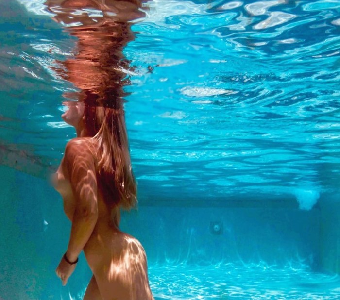 Reisha Perlmutter В воде и под водой. Reisha Perlmutter