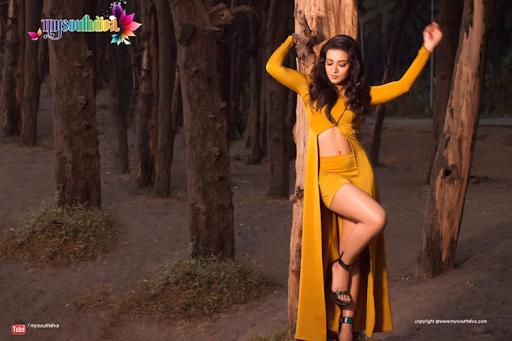 Catherine Tresa - My South Diva Calendar