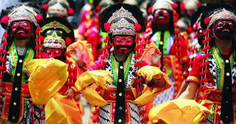 GHELEGAR NET MAKALAH TARI TOPENG CIREBON GHELEGAR NET MAKALAH TARI TOPENG CIREBON