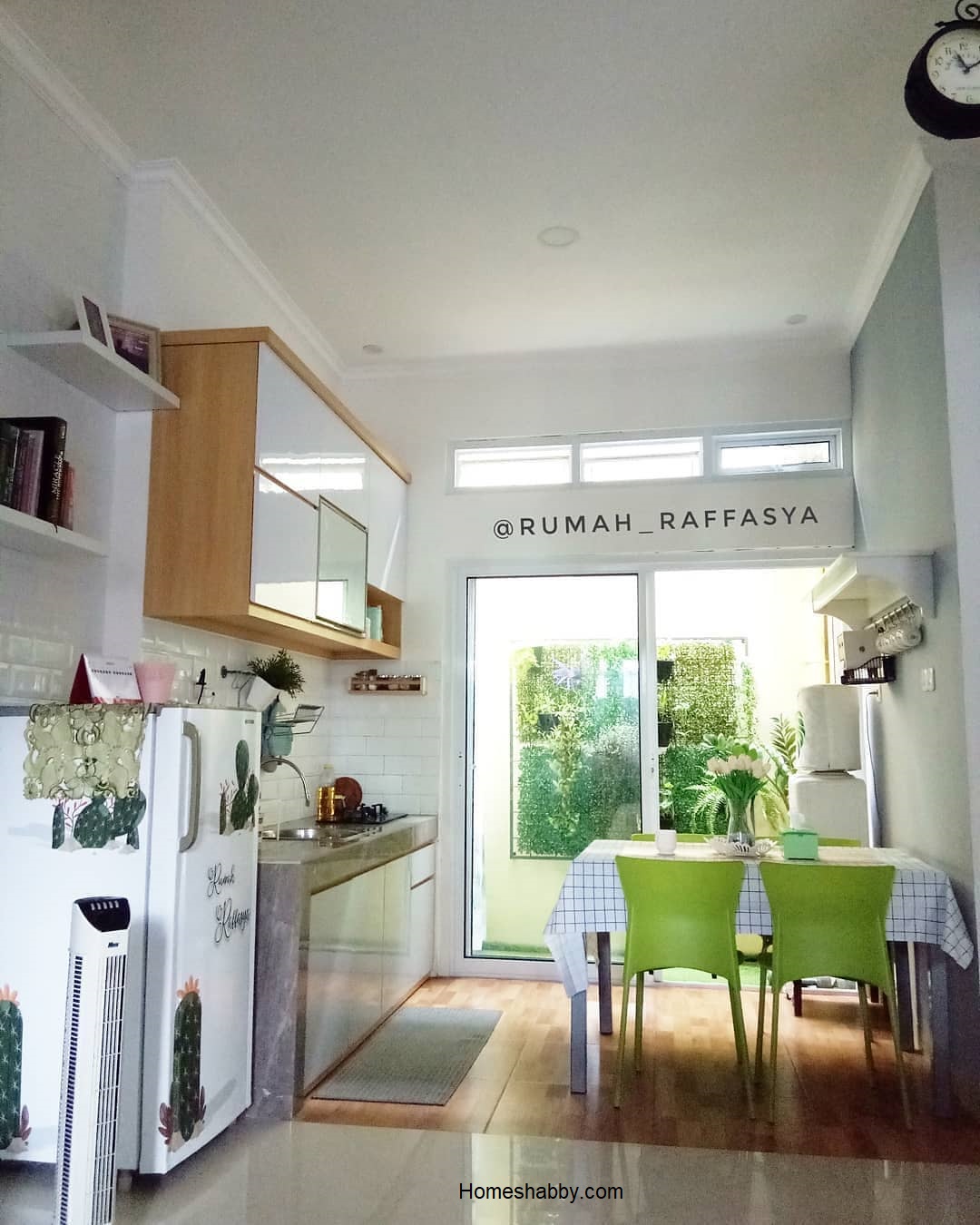 Desain Dapur Belakang Dekat dengan Taman, Aman dan Tak Membuat Bau Asap