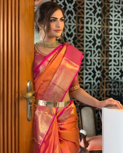 Hot Saree: Actress & Model Arthi Venkatesh Hot Photos in Latest Fashion ...