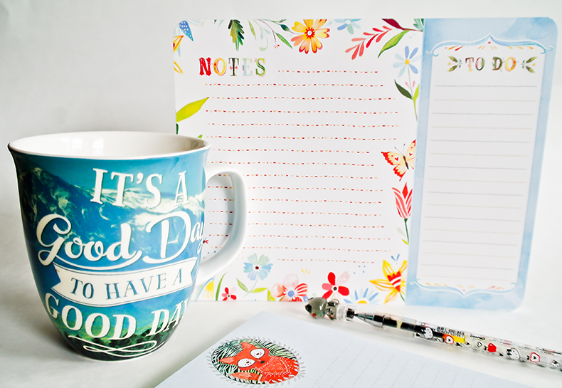 Bookish Lifestyle Product Review + Giveaway Studio Oh! Stationery and Mug
