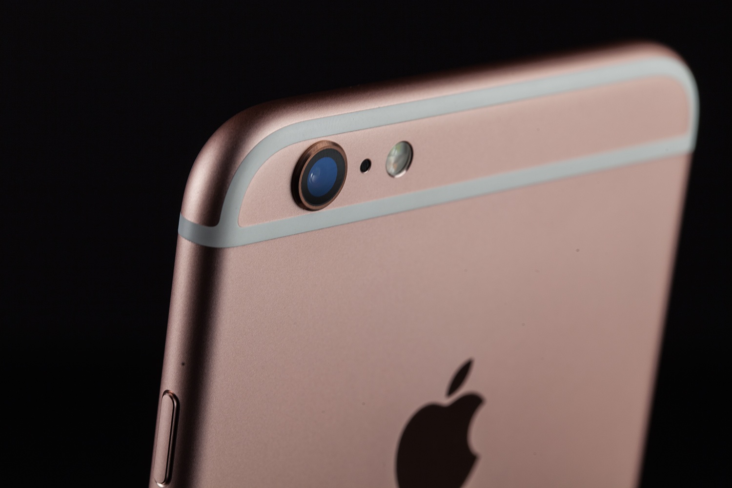 مواصفات ومميزات هاتف Apple iPhone S6