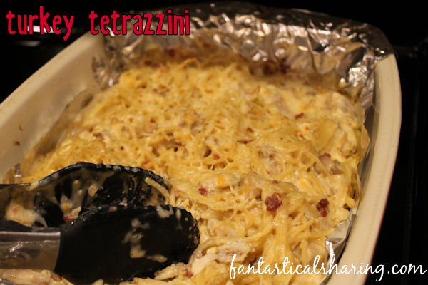 Turkey Tetrazzini // Leftover turkey made into a comforting casserole dish #recipe #turkey #pasta #maindish