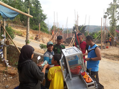 BERKAH TMMD BAGI PENJUAL BAKSO KELILING
