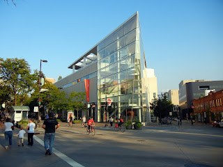 The Museum of Contemporary Artson State street in Madison, Wisconsin