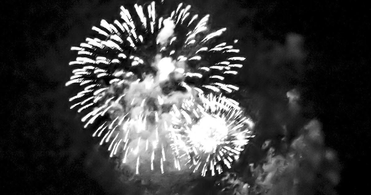 NEW SAVANNA: Fireworks in black and white [July 4, 2021]