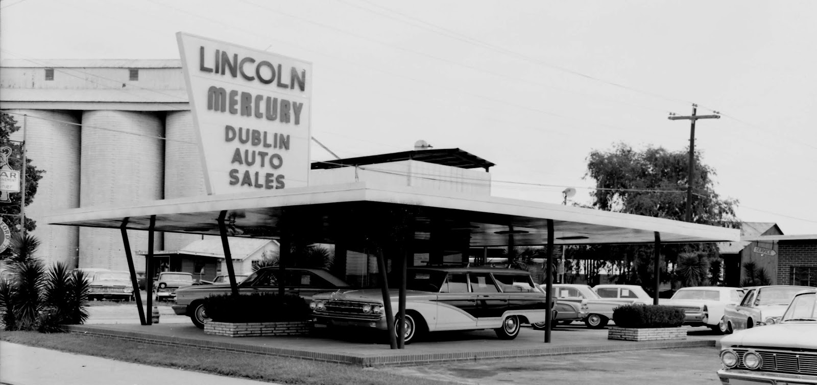 IMAGES OF OUR PAST DUBLIN AUTO SALES LINCOLN MERCURY EAST