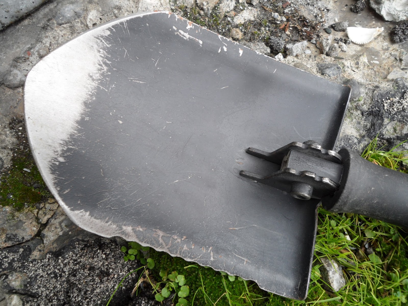 Four Bees U.S. Marine Corps, USMC, Gerber ETool, TriFold Shovel