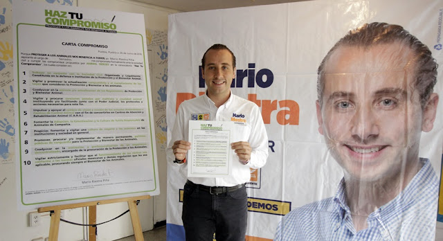 Firma Mario Riestra compromiso para el cuidado de animales