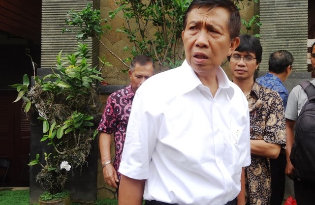 Spanduk Cap Jempol Darah Bikin Gubernur Bali Murka