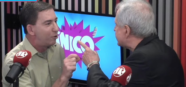 Jornalista e Glenn Greenwald briga em programa