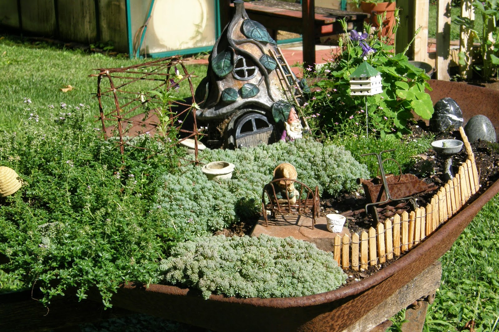 Prairie's Edge Farm: Fairy Gardens
