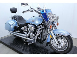 Side view -click to all photos in larger size -640x428 kawasaki vulcan 2000VN motorcycle photos-gallery